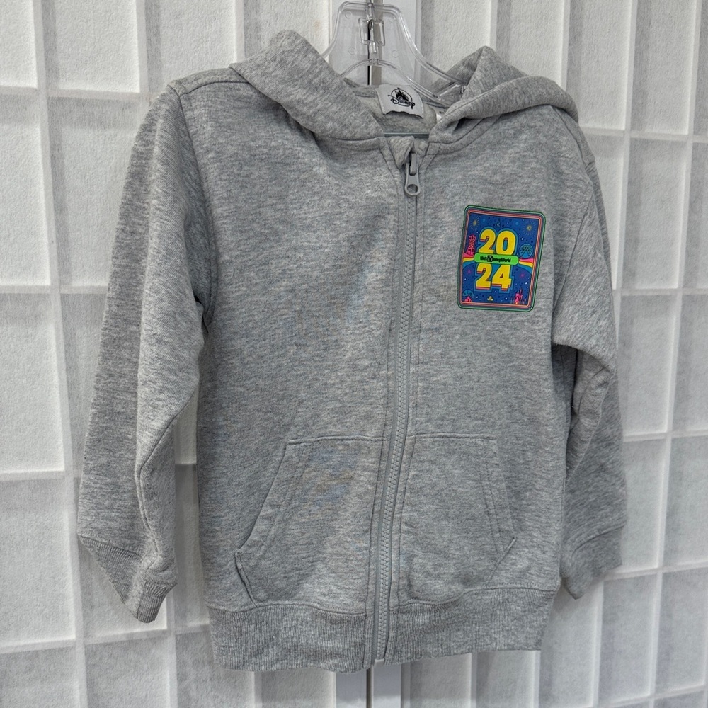 2024 Walt Disney World Kids Hoodie Size 4